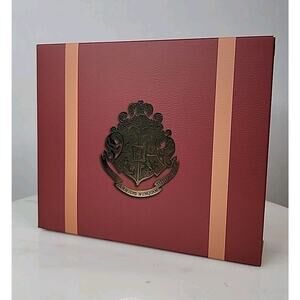 Profusion Cosmetics Harry Potter Holiday - Hogwarts Beauty 9PC Set Trunk